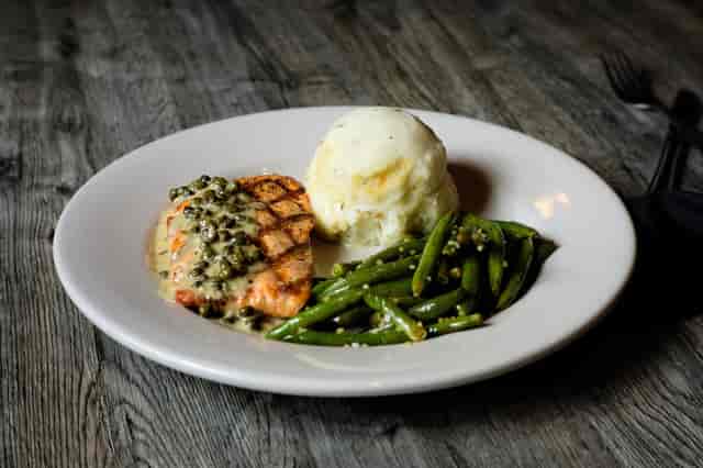 salmon picatta