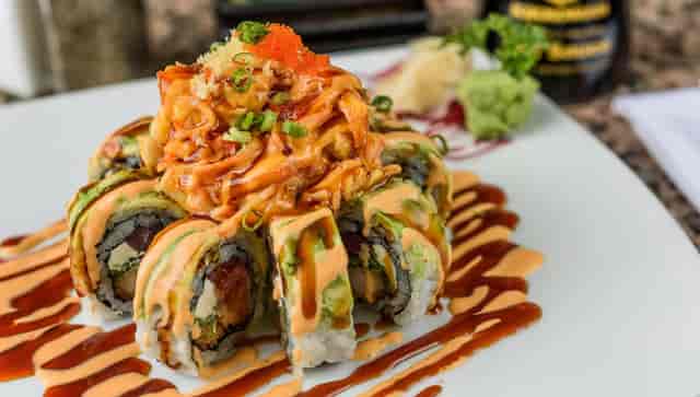 Nori thai and sushi