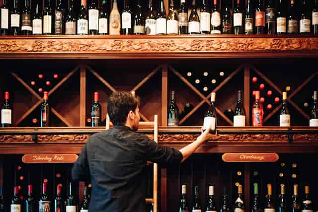 choosing wine
