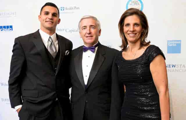 Mom Organizes Dine Out Night to Raise Funds in Honor of Type 1 Son