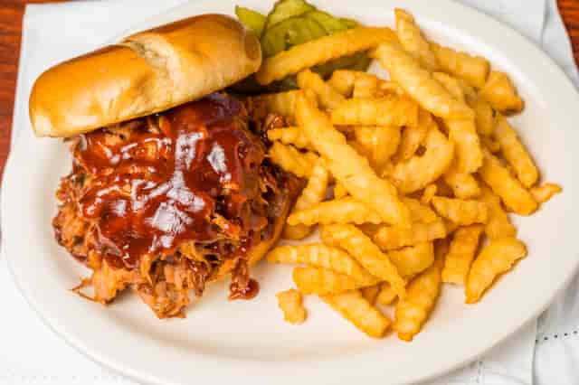 pulled pork sandwich