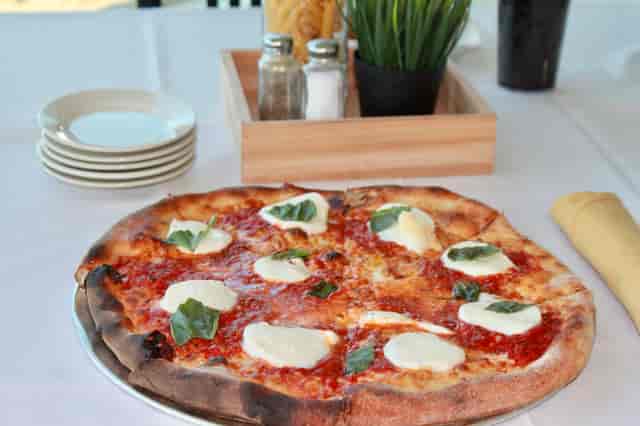 Margarita pizza