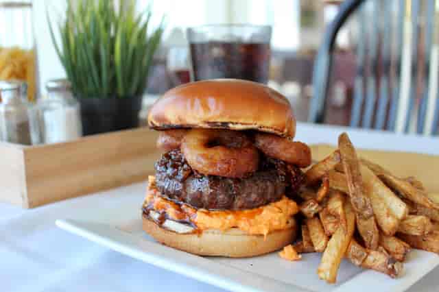 Asti's Burger