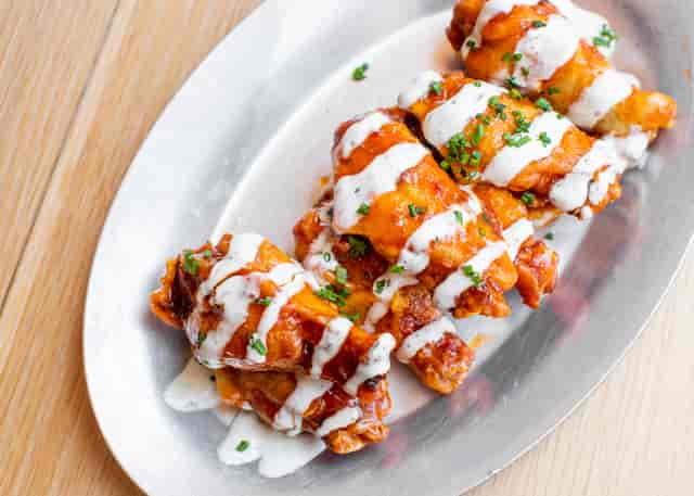 sriracha wings