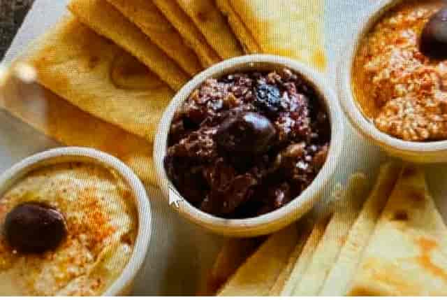 Signature Spreads & Pita