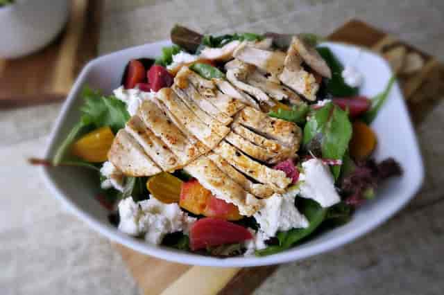 salad with chicken