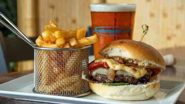 santa lucia burger