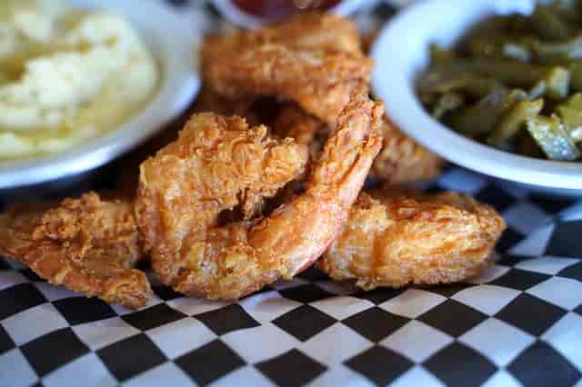 fried shrimp green beans and mashed potatoes
