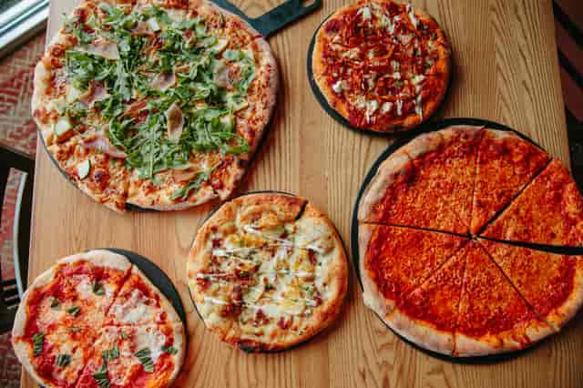 pizzas