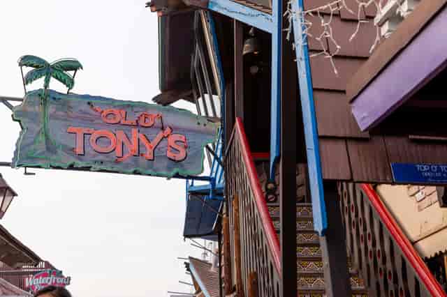 tonys sign