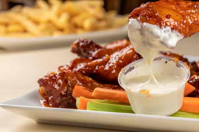 buffalo wings and fries