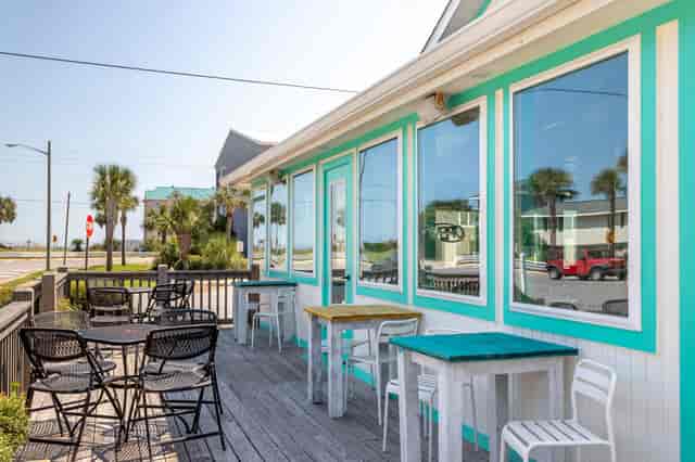 About Salt Island Fish and Beer Restaurant in Tybee Island, GA