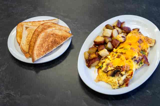 bacon and ham omlette