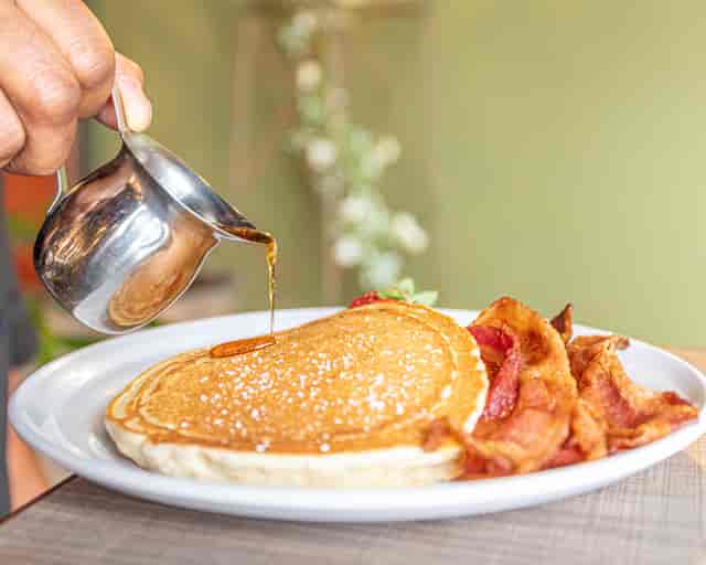pancakes and syrup