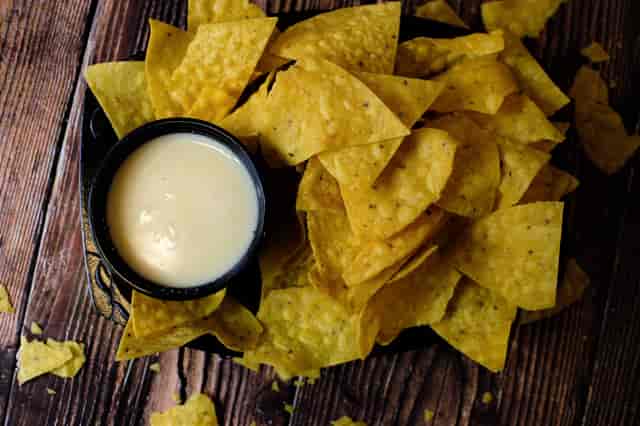 queso and chips
