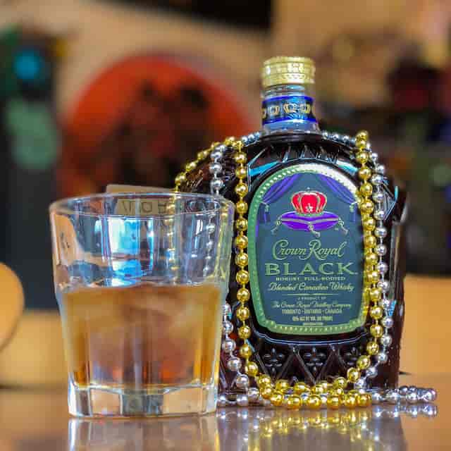 crown black