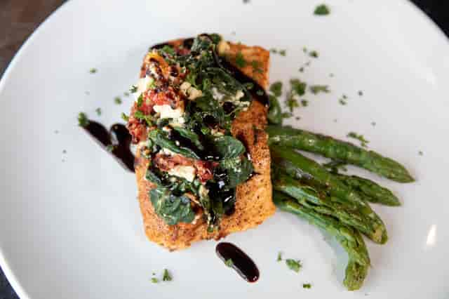 grilled salmon and asparagus