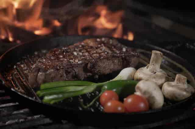 steak and veggies