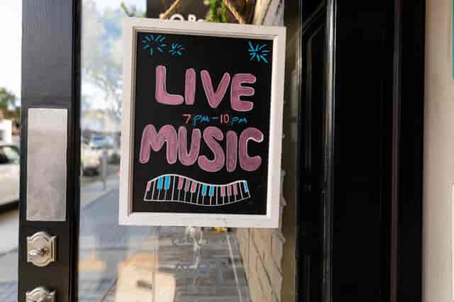 live music sign