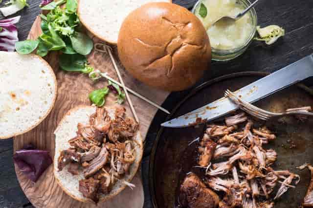 Bbq cut up with burger buns
