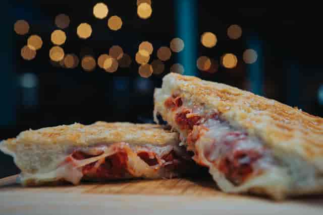 sliced grilled cheese