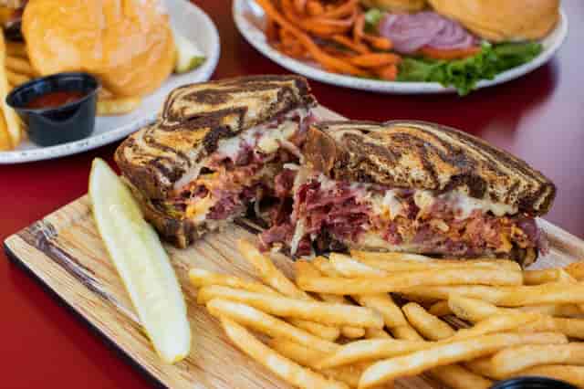 FREAKISHLY DELICIOUS FOOD