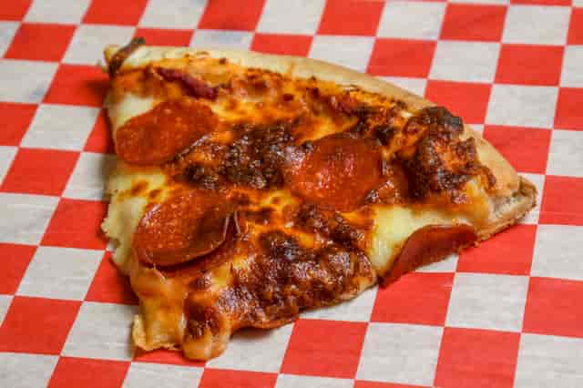 pepperoni pizza
