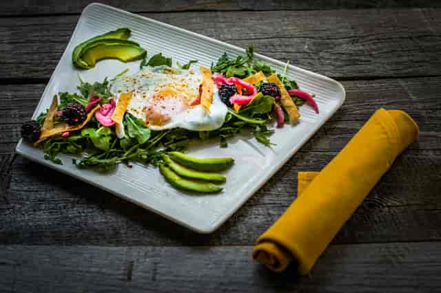 egg and avocado salad