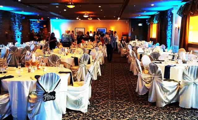 cranberry room