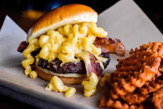 pac and cheese burger