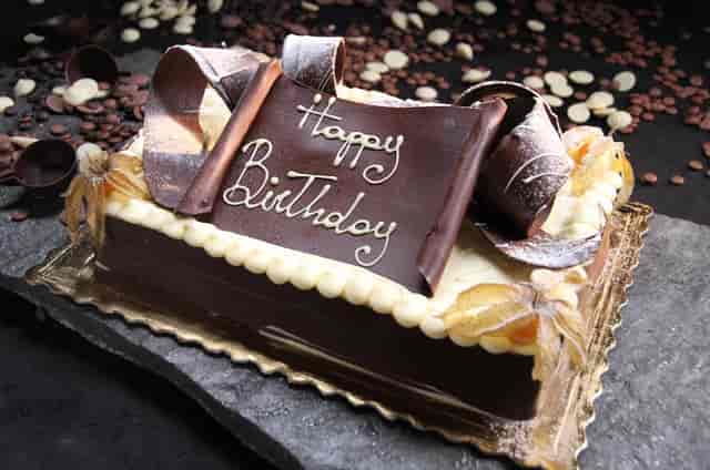 Agoura Hills Carrara's Italian Bakery & Eatery