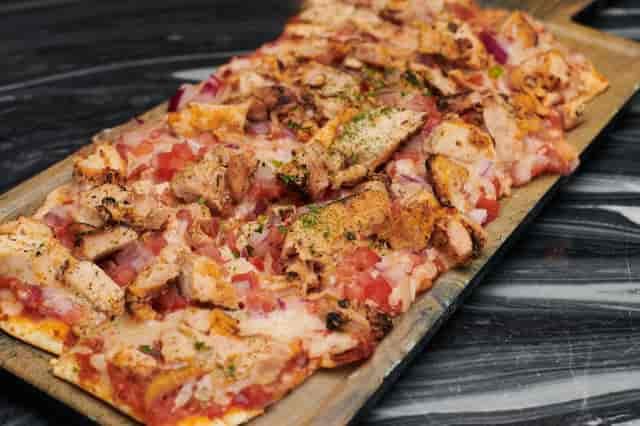 chicken flatbread