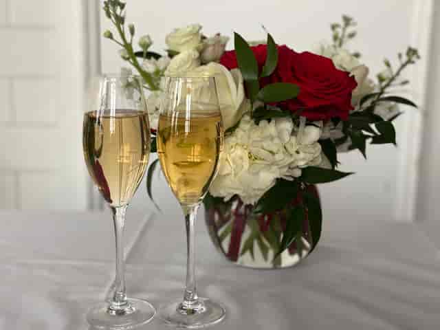 Valentine's Weekend - Dine-In or To-Go