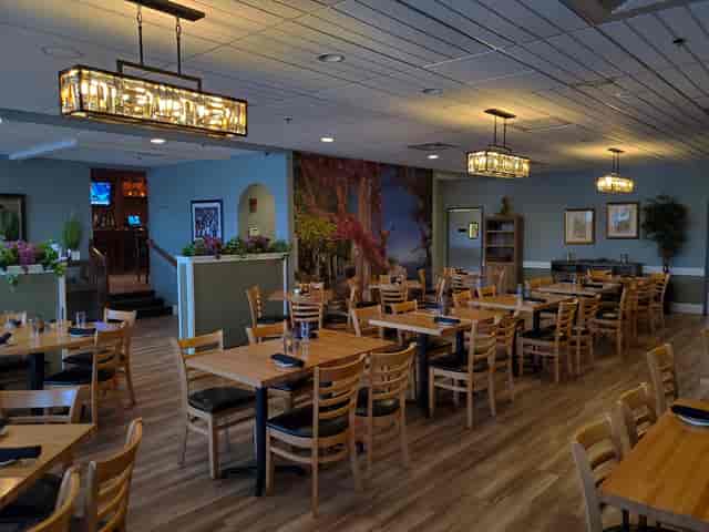 Frankie's Dining room