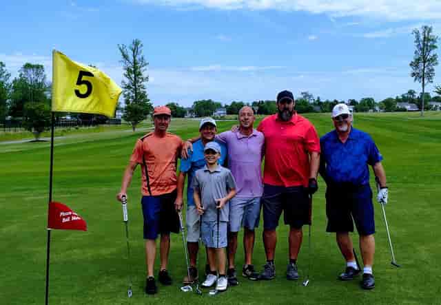 family of golfers