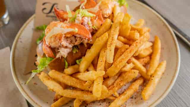 lobster roll