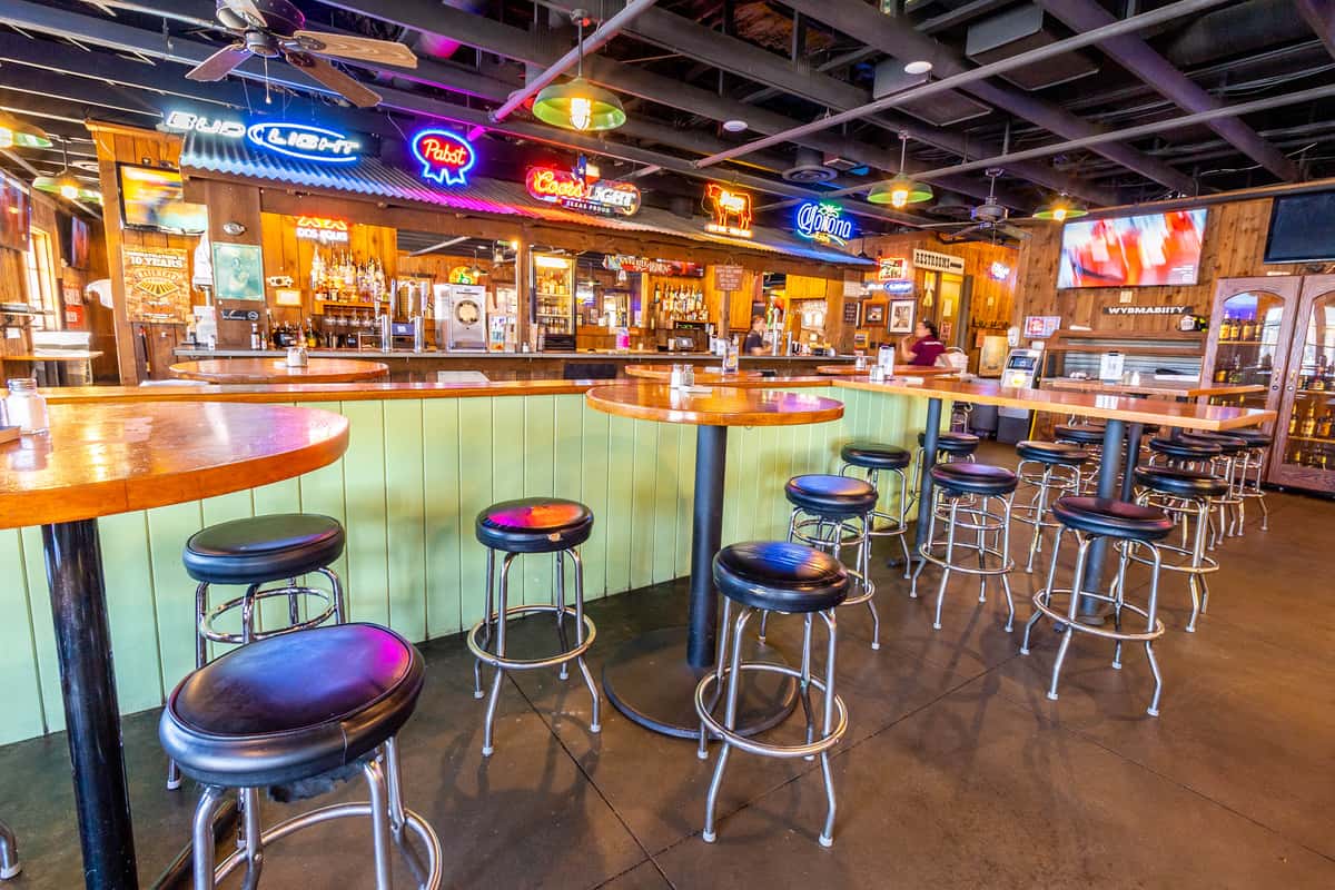 bar