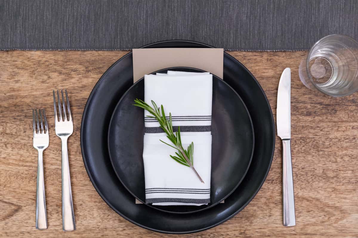 place setting 4