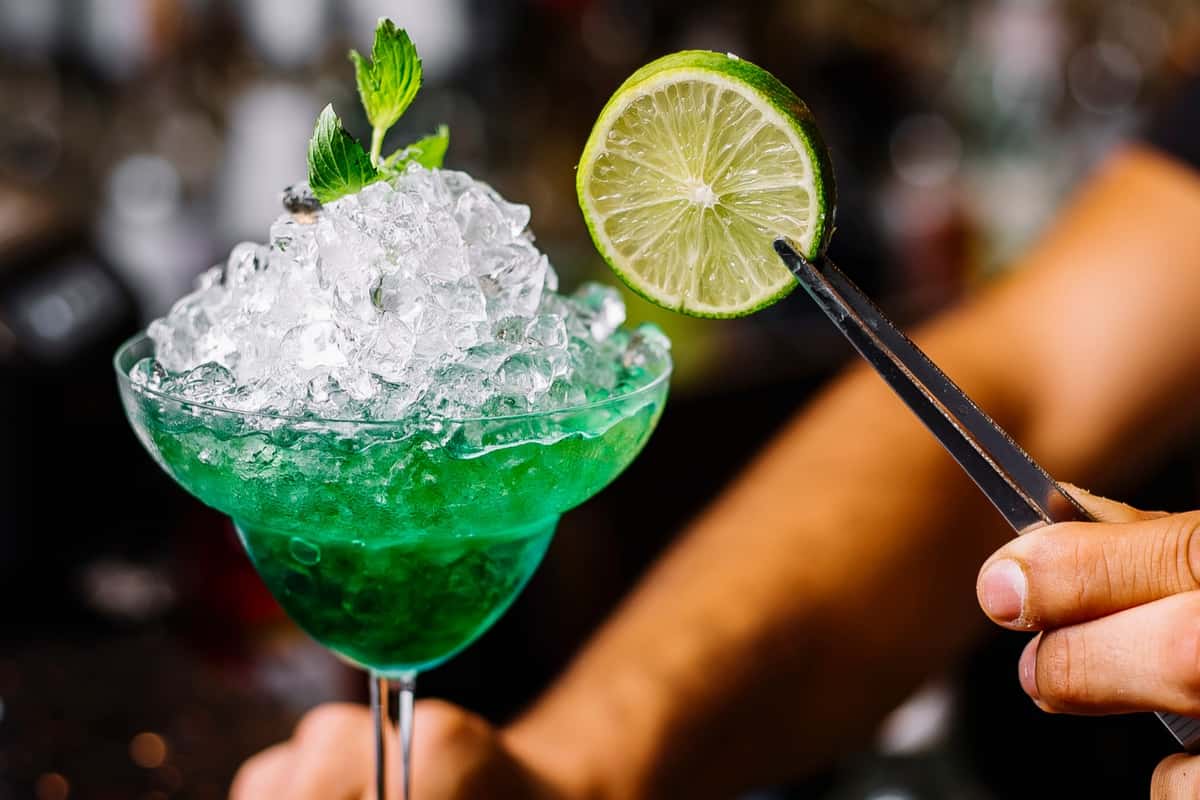 Cocktail with a slice of lemon