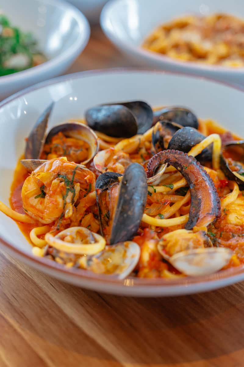 alora food