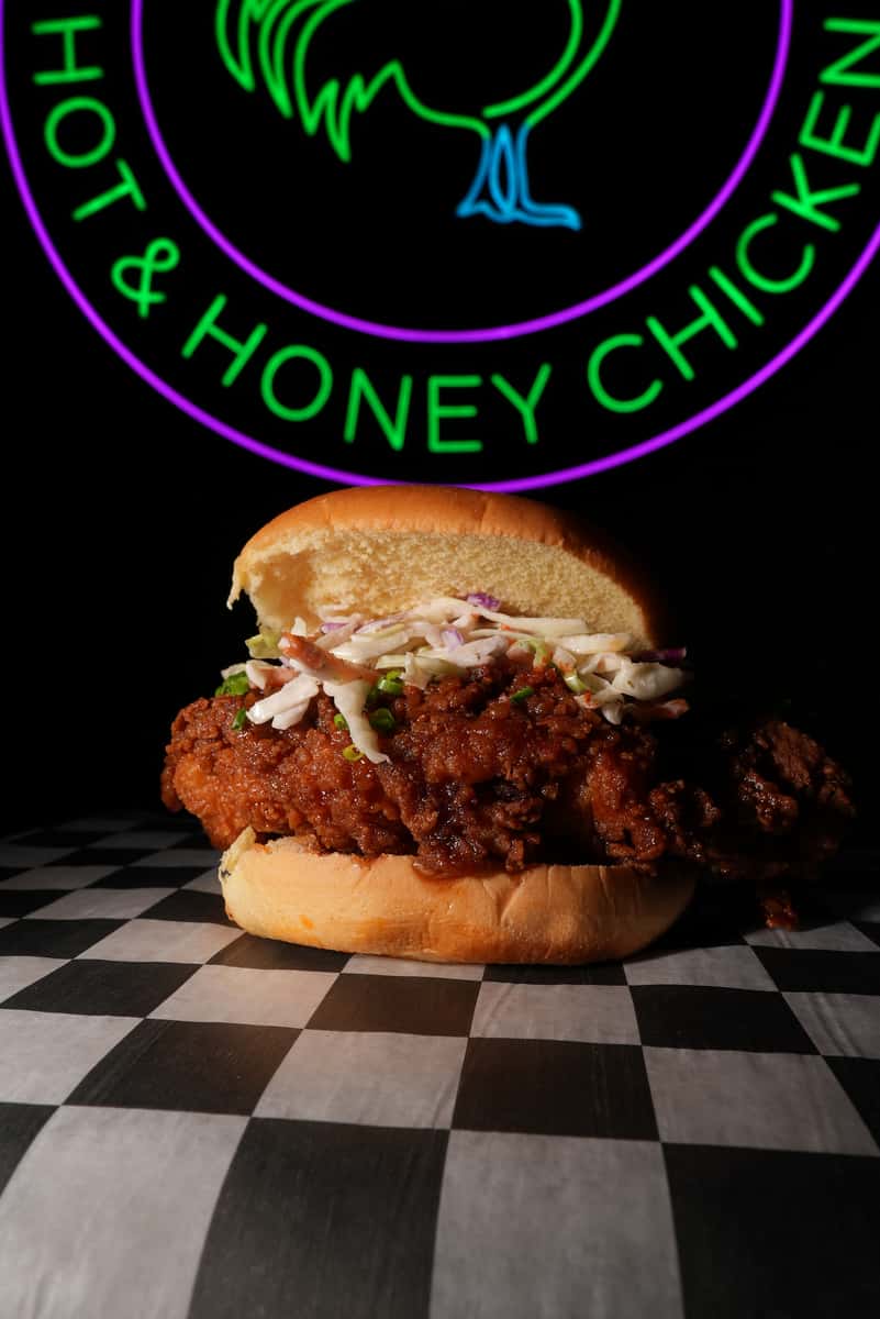 Chicken sandwich with coleslaw