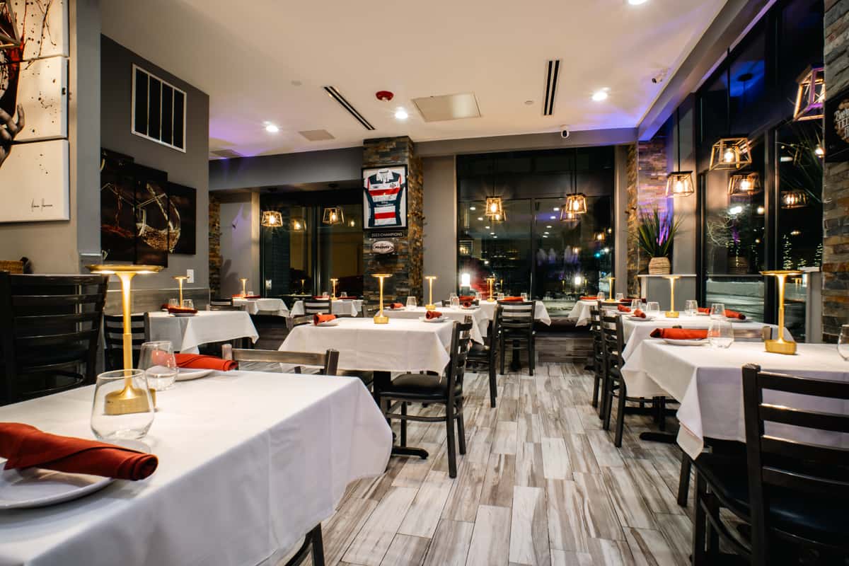 Dine in Salon