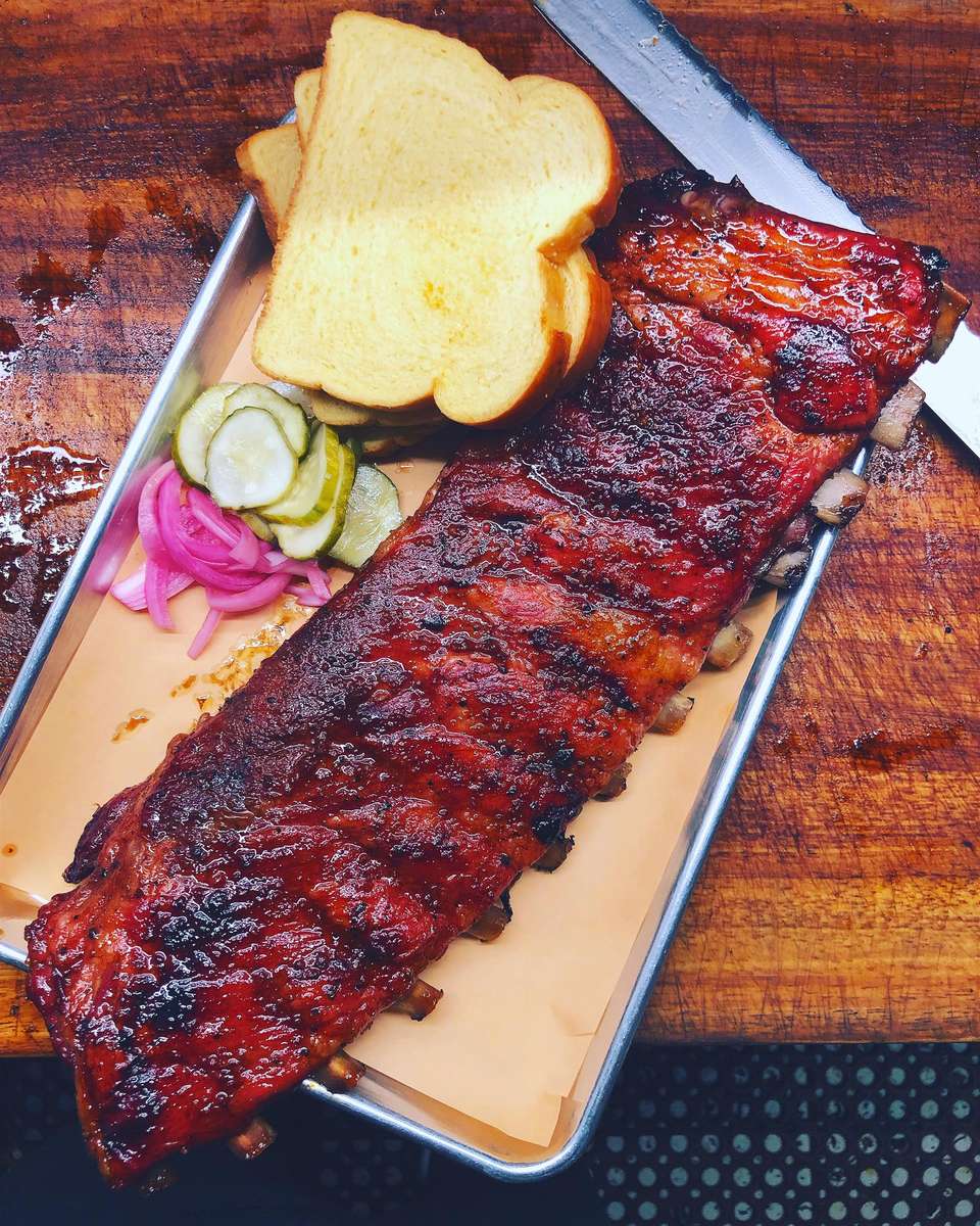 Socks' Love Barbecue