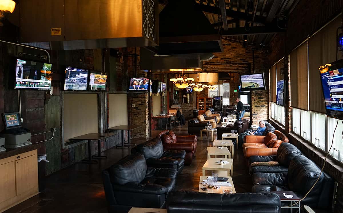 Cigar / Smoke Room