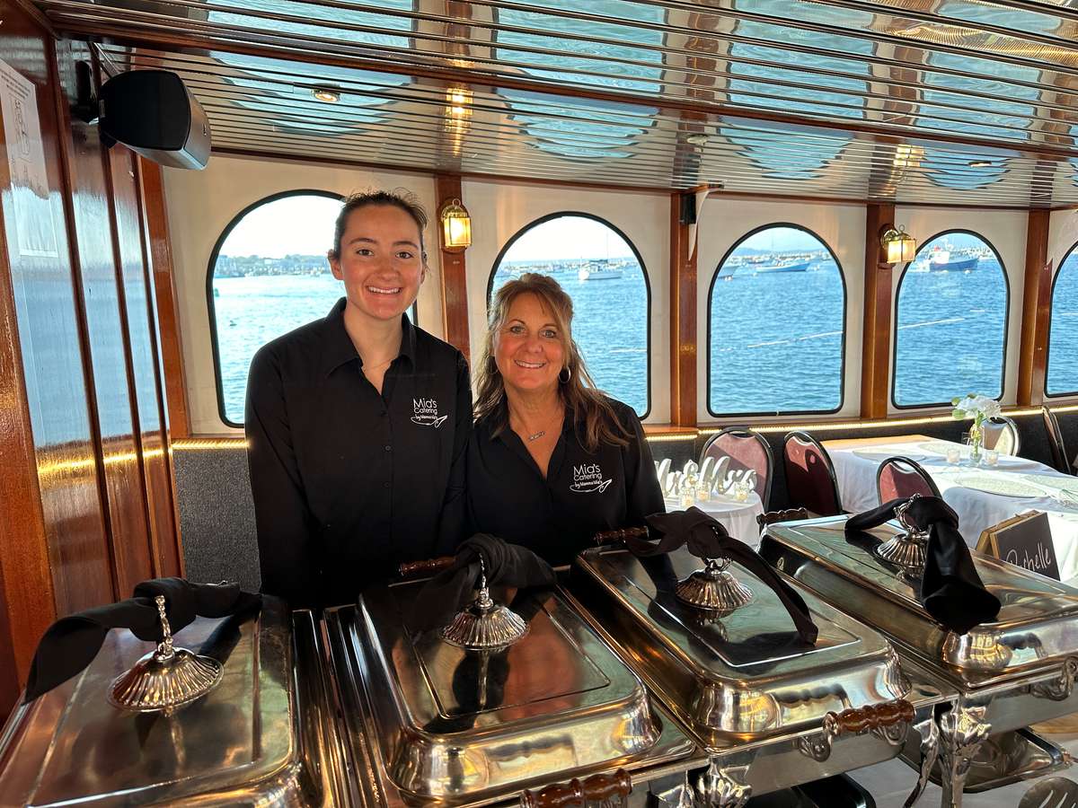 Mia's Catering Staff Pilgrim Belle
