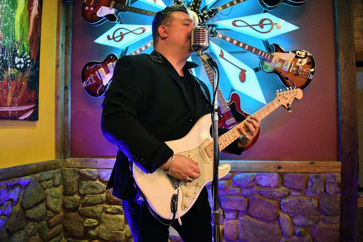 live music at bella napoli