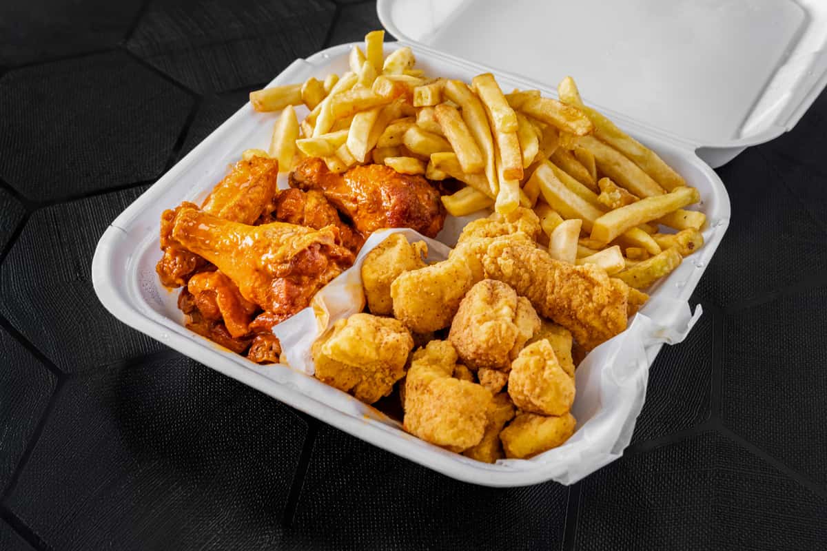 #9. Catfish Nuggets & 6 Pcs Wings