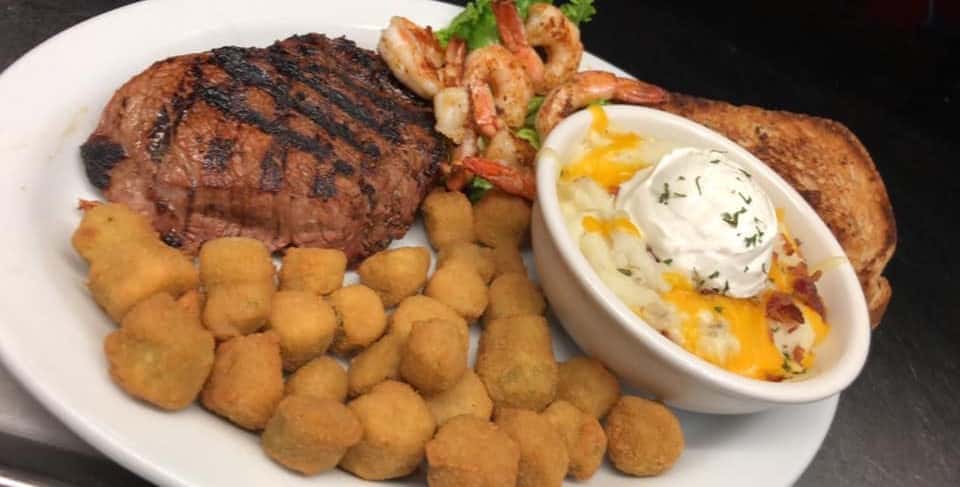 Refz Sports Bar & Grill