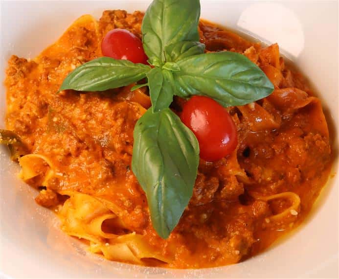 papperdelle pasta with meat sauce