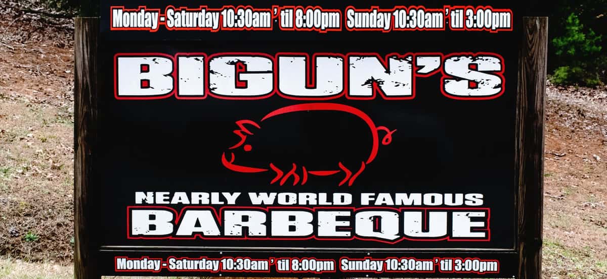 sign for bigun's barbeque